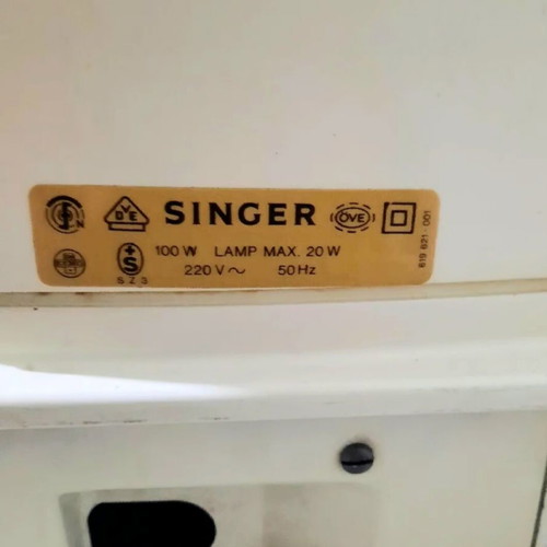 Singer 740 vintage sewing machine used with case and accessories