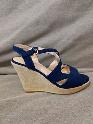 Sixth Sense platform shoes dark blue size 37 like new