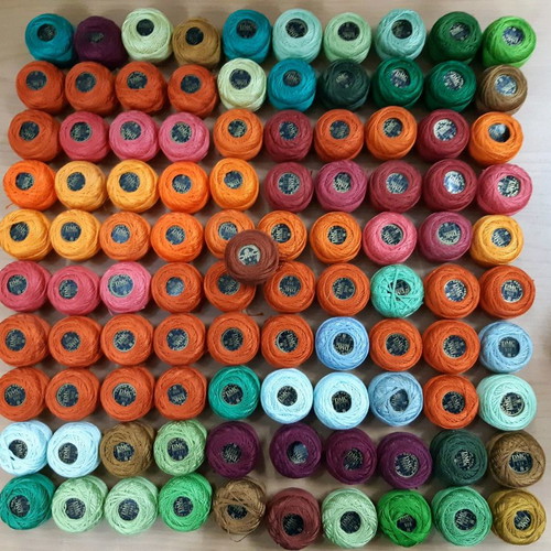 Lot package with threads, hoops, moulinés, pins, lace yarn, knitting needles new