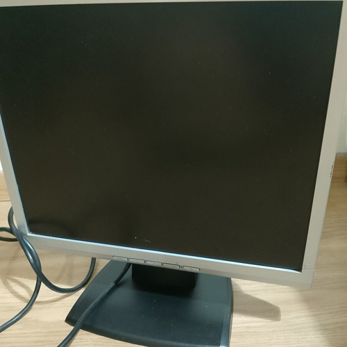 Lec LCD 17 Monitor used in good condition