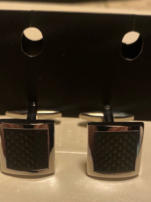 Tie rack cufflinks like new, brown