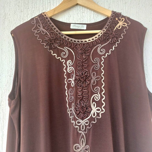 Plus Size Brown Sleeveless Dress XXL with Embroidery