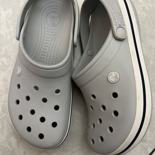 Crocs M8W10 clogs new, gray
