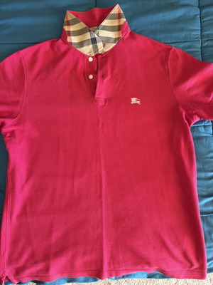 Burberry T Shirt like new, men's and women's M-L