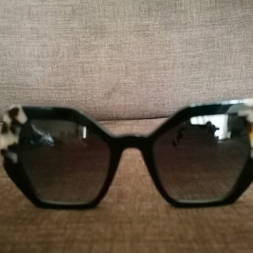 Epoka women's sunglasses like new