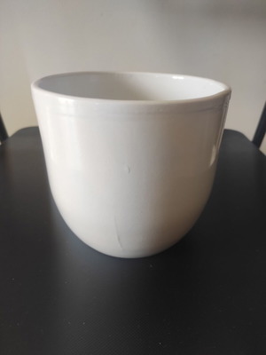 Κεραμική γλάστρα κασπό λευκή καινούργια