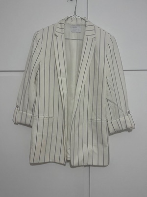 Blazer Bershka λευκό με ρίγες καινούργιο, μέγεθος M