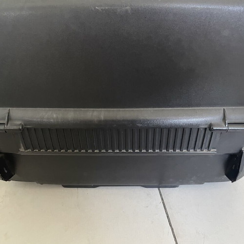 Honda motorcycle top case 50 lt used, fits two helmets