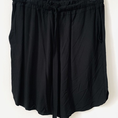 The Line Project black shorts size S 36 8