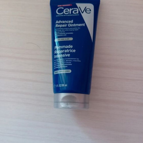 CeraVe Advanced Repair Ointment new, with 3 ceramides and hyaluronic acid