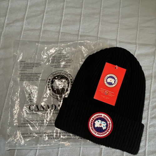 Canada Goose wool hat new, one size, black