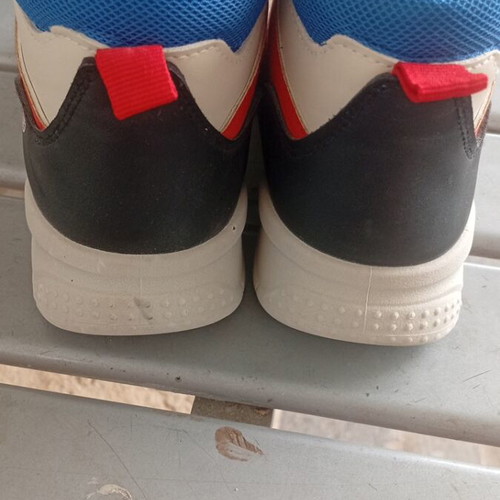 Hotweels Kids Boots size 32 like new with velcro