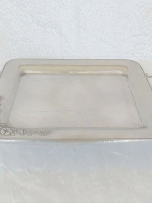 Etain 95% tin tray like new with embossed flowers