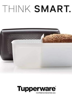 Tupperware Smart Junior Bread Box like new, collectible color