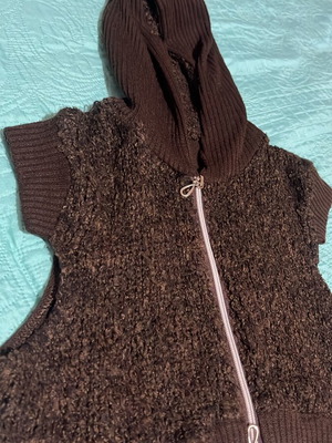 Brown knit bouclé hooded vest Y2K