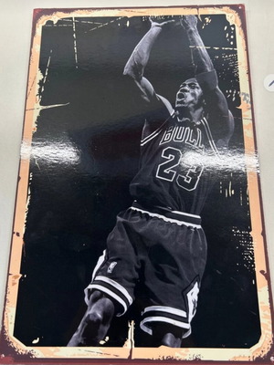 Basketball-themed picture new Monkey Jordan