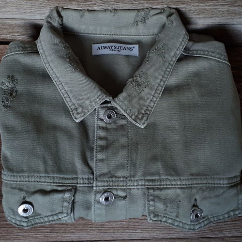 Jean jacket khaki like new, size XL