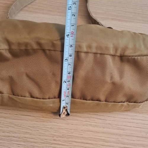 Kipling shoulder bag like new in khaki-olive color