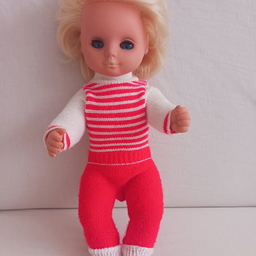 Collector doll like new