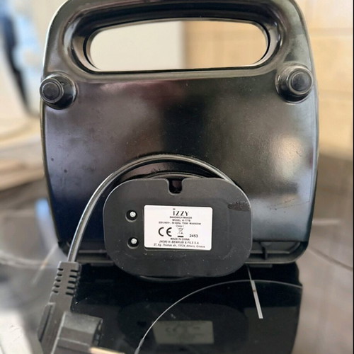 Izzy Toaster like new