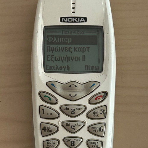 Nokia 3510 mobile phone, white