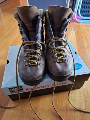 Skechers BOBS Sport Hiking Boots used, brown, size 40
