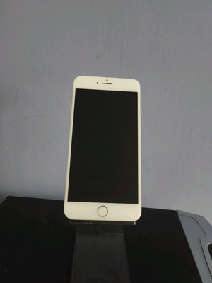 Iphone 6s Plus Screen like new with front camera and button