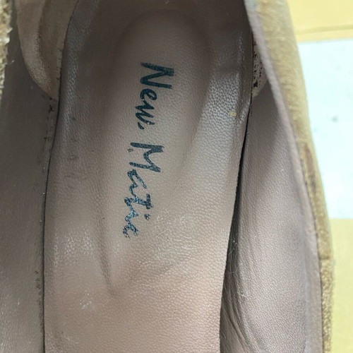 Pumps like new, high heels, size 39, black