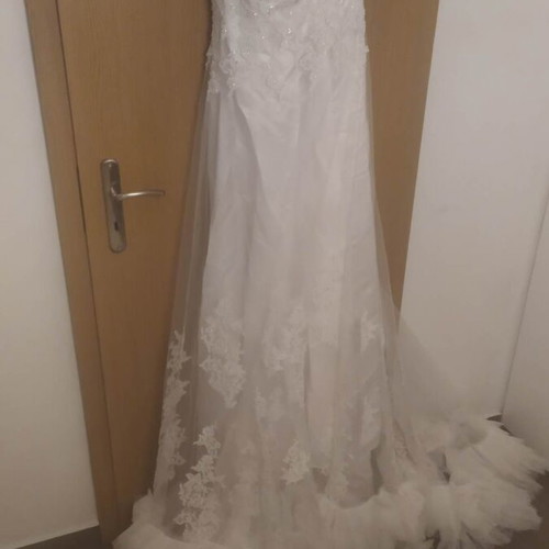 Wedding dress with Swarovski stones like new, white
