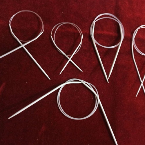 Circular knitting needles like new, pack of 11 pieces