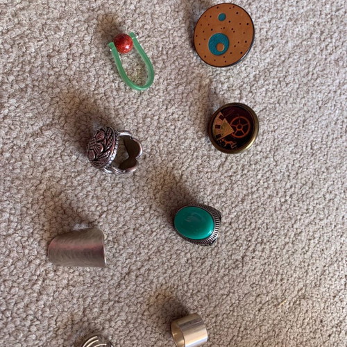 Rings like new, original and unique (faux bijoux)