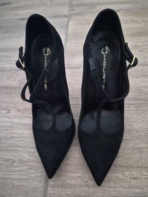 Mourtzi pointed T-strap pumps size 38 black like new, 10 cm heel