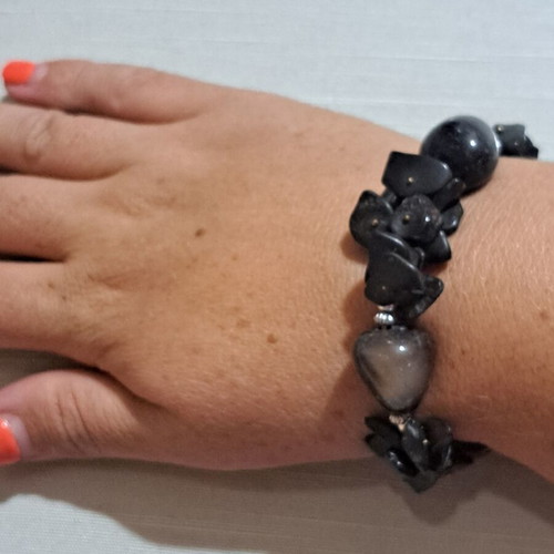 Obsidian chip bracelet with silver beads