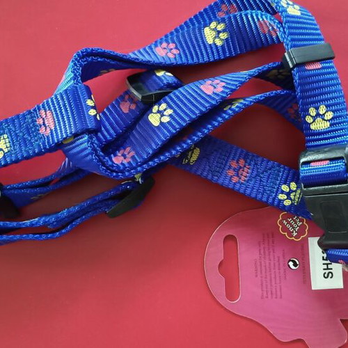 Dog harness new with adjustable size 22-40cm