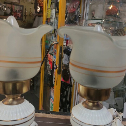 Set of two table lamps used, height 28cm