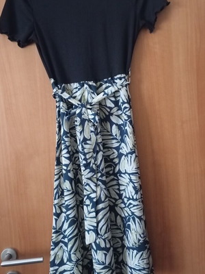 Dress like new, size M, black and multicolor