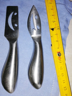 Cheese knives like new, set of 4 pieces 15 cm