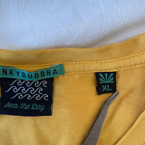 Funky Buddha XL t-shirt used, mustard color