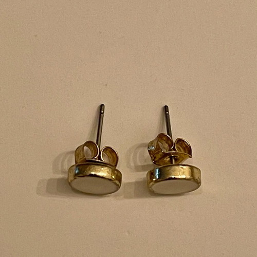 Earrings 2 pairs white and black