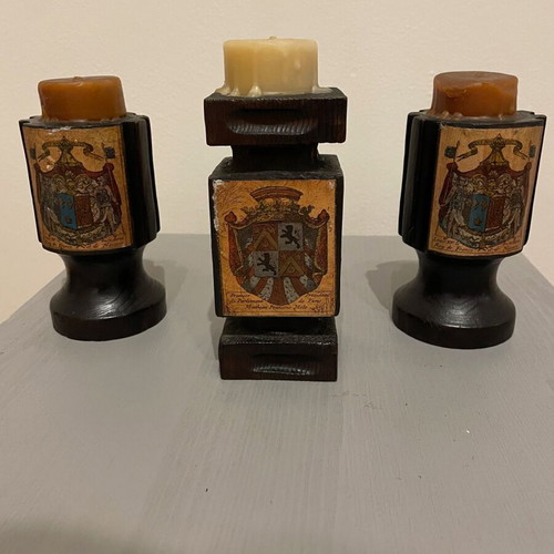 Decorative candle set with wooden bases vintage Crusaders, new