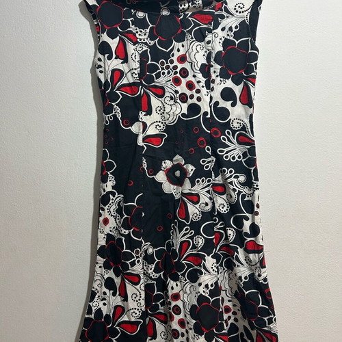 Women's dress like new, black and red, sizes M and L