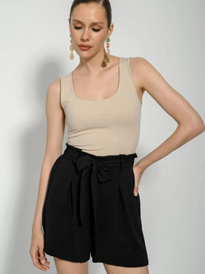 Black shorts new, elastic waist with pockets, size L