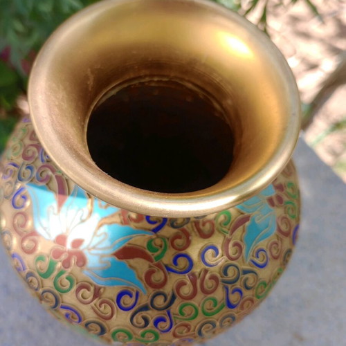Cloisonne vase handmade authentic new