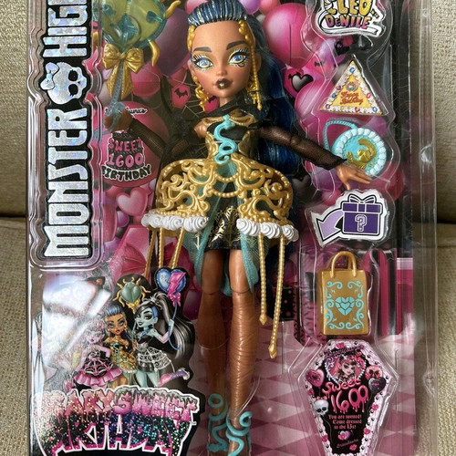 Monster High Scary Sweet Birthday Cleo doll new