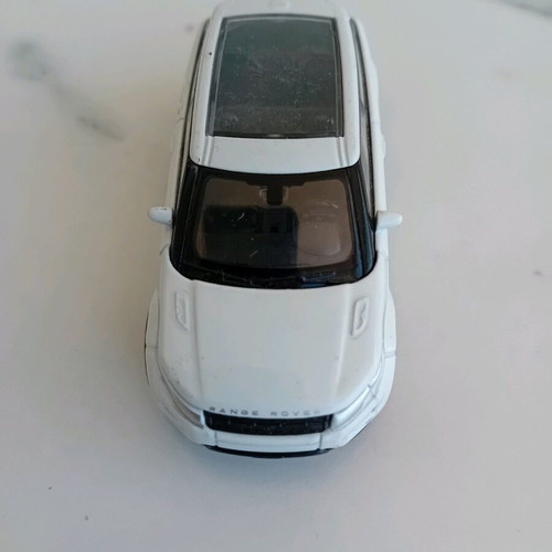 Welly Land Rover Range Rover Evoque toy car like new