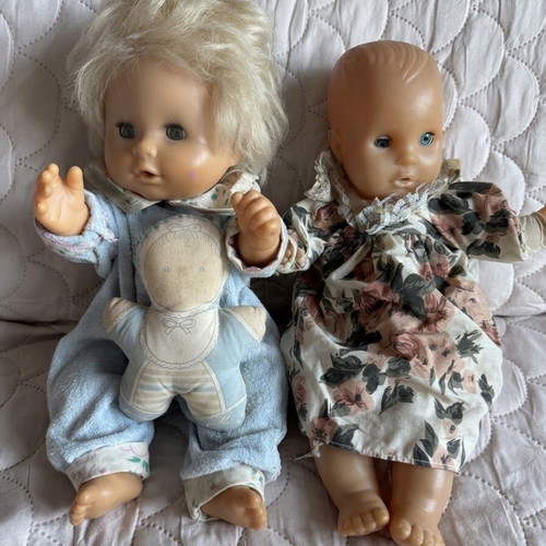 Two vintage collectible dolls