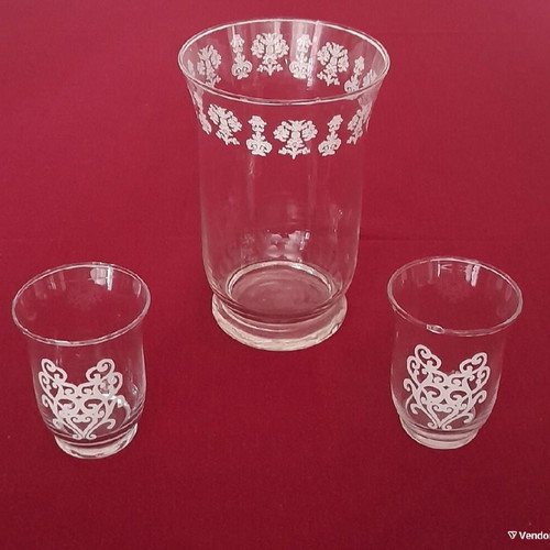Decorative vase and two glasses new, suitable for tealights
