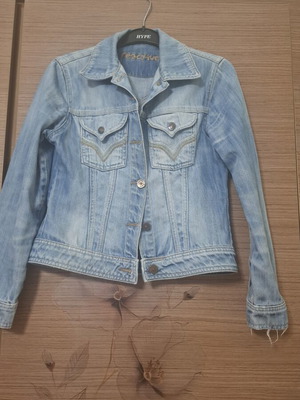 Denim jacket women's faded, like new, blue, size M