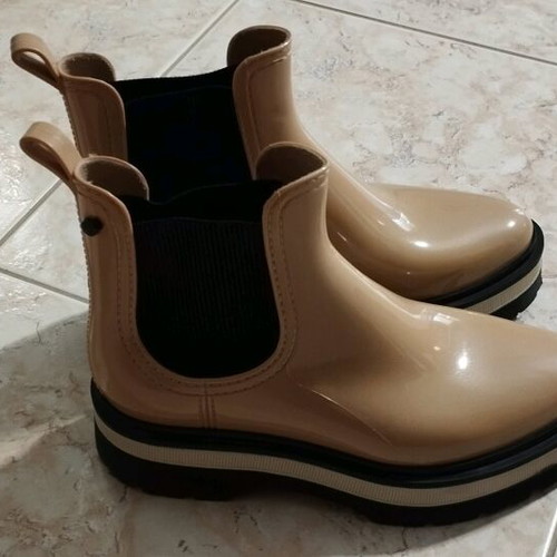 Lemon Jelly nude boots size 40 like new