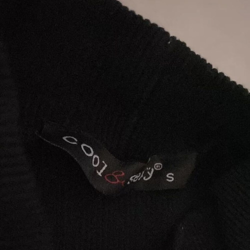 Black blouse size S like new with thick rib fabric